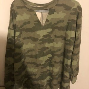 cute camouflage sweater / crewneck
